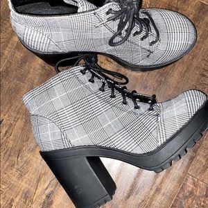Plaid heeled boots
